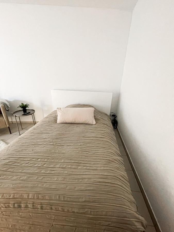 Schoene Einzimmerwohnung 巴特瑙海姆 外观 照片